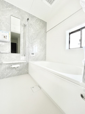 �����@����̔�����₷��؂ȃo�X�^�C���B�������Ƃ����C���y����Ŕ����Ƃ肽���ł��ˁI  