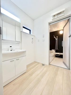 ���̑��@�������R�������`Dressing Room�`�@�Â��Ȃ肪���Ȑ��ʏ�����������ƍ̌��Ɗ��C���\�Ȃ̂ŋC�����悭���g�������܂��B�O�ʋ��^�C�v�̐��ʑ�͋������[�ŎU�炩�肪���Ȑ��ʏ����X�b�L����