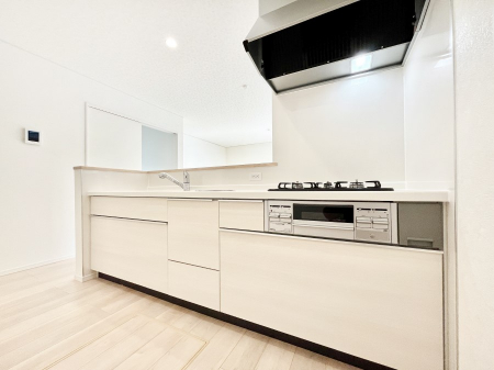 �L�b�`���@�������Q�������`Kitchen�`�@�u���������͉�����낤�v����ȃL�b�`���Ȃ�v�������藿�����ł����Ⴂ�܂��B�L�b�`������̓��r���O����]�ł��܂��B�Ƒ����Ȃ��邨�Ƃ������ɂ������܂��B