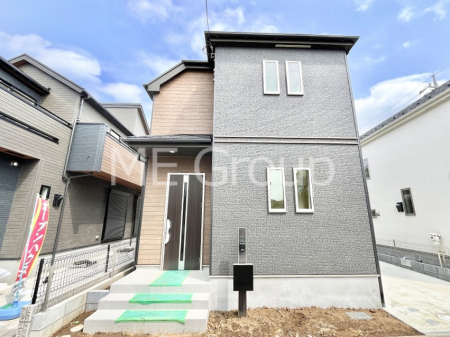 ���n�O�ώʐ^�@�O�ρ`Exterior�`�@��s���œ���̃X���[���C�t���΂Ɉ͂܂ꂽ�y�n�͓s��̌�����Y���ꂻ���B�l�G��ʂ��Ď��R�ƐG�ꍇ����X�|�b�g�����ӂɂ͐��肾������I�Z�݂����Ȃ�ƁB��炵�������B