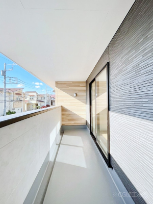 �o���R�j�[�@�����`Balcony�`  �o���R�j�[�͉������z���������݁A���z�c����󕨂��C�����悭�������Ƃ��ł��܂��B  �g���₷���J���I�ȃo���R�j�[�ł����z�����������Ղ�~�蒍���A�o���R�j�[�t���Z�܂��B  