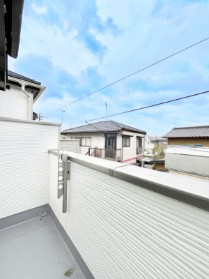 �o���R�j�[�@�����`Balcony�`  �o���R�j�[�͉������z���������݁A���z�c����󕨂��C�����悭�������Ƃ��ł��܂��B  �g���₷���J���I�ȃo���R�j�[�ł����z�����������Ղ�~�蒍���A�o���R�j�[�t���Z�܂��B  