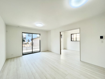 ���̑����ρ@�Ƒ������R�ƏW�܂�e���̃X�y�[�X�ɂȂ肻���@