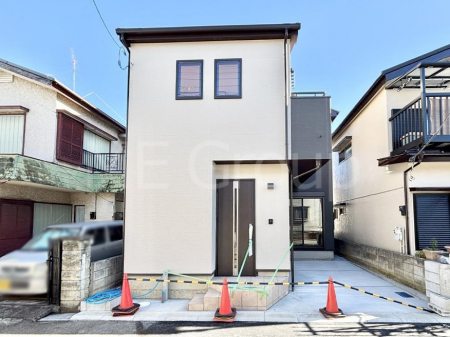 ���n�O�ώʐ^�@�O�ρ`Exterior�`�@��s���œ���̃X���[���C�t���΂Ɉ͂܂ꂽ�y�n�͓s��̌�����Y���ꂻ���B�l�G��ʂ��Ď��R�ƐG�ꍇ����X�|�b�g�����ӂɂ͐��肾������I�Z�݂����Ȃ�ƁB��炵�������B