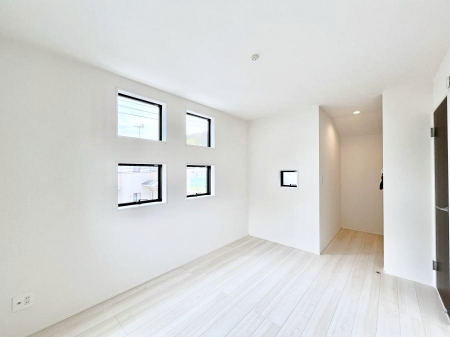 �Q���@�E�H�[�N�C���N���[�[�b�g�����邨�����B�G�߂��Ƃ̓���ւ����s�v�ŕ֗��ł��I