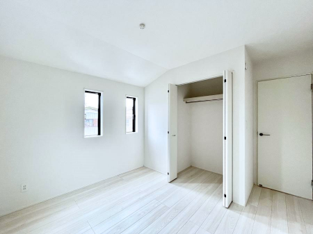 �q�������@�q�������ɂ��������߂Ȏ��[�X�y�[�X�����Ղ�̋���