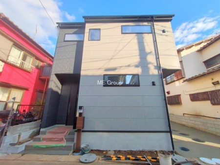 ���n�O�ώʐ^�@�O�ρ`Exterior�`�@��s���œ���̃X���[���C�t���΂Ɉ͂܂ꂽ�y�n�͓s��̌�����Y���ꂻ���B�l�G��ʂ��Ď��R�ƐG�ꍇ����X�|�b�g�����ӂɂ͐��肾������I�Z�݂����Ȃ�ƁB��炵�������B