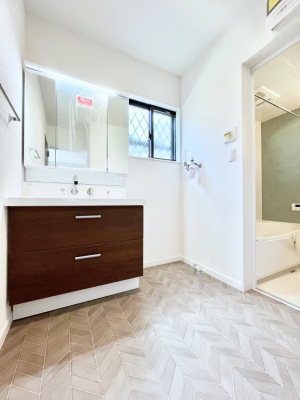 ���̑��@������No.1���������������Ă���̂Ŏ��C�̑����ꏊ�ł����C���\���s���܂��B�����̐g�x�x���C�����ǂ��I