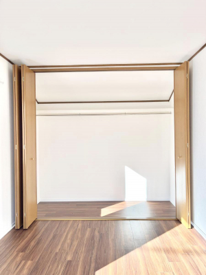 ���[�@�����Ղ�̎��[�X�y�[�X�ŉ��K�ɕ�点���� 