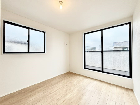 ���̑����ρ@���邢�o���R�j�[�T�C�h�ɗm����ݒu�B�ڊo�߂̗ǂ��Q���ɁB