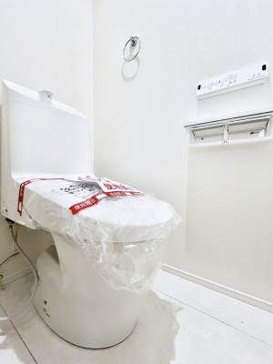 �g�C���@�����`Toilet�`�@�Y��E�X�b�L���E���K�ȃE�H�V�����b�g�t�g�C���ł��낰���Ԃł��B�g�C���͖����g�킴��𓾂Ȃ����́B����������ۂ������ł��ˁB�g�C����2��������̂Œ��̍��G���ɕ֗��ł��I