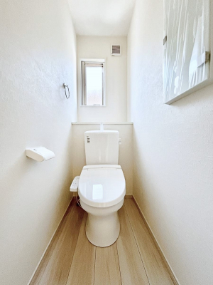 �g�C���@�������P�������`Toilet�`�@�������̂��鐅����g�C���̓E�H�V�����b�g�t���ł����g�C���͖����g�킴��𓾂Ȃ����́B����������ۂ������ł��ˁB�g�C����2��������̂Œ��̍��G���ɕ֗��ł��I