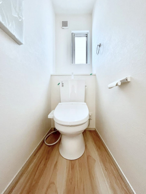 �g�C���@�������Q�������`Toilet�`�@�������̂��鐅����g�C���̓E�H�V�����b�g�t���ł����g�C���͖����g�킴��𓾂Ȃ����́B����������ۂ������ł��ˁB�g�C����2��������̂Œ��̍��G���ɕ֗��ł��I