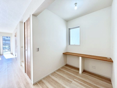 ���̑����ρ@�ݔ����Q���������r���O�J�E���^�[�B�����[�g���[�N�₨�q�l�̕׋����ȂǁA��ƃX�y�[�X�ɂ������߂ł��B