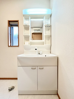 ���ʑ�E���ʏ��@��Ƃ�̐��ʃX�y�[�X�Œ��̐g�x�x���X���[�Y�Ɂ@