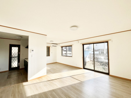 ���̑����ρ@�Ƒ������R�ƏW�܂�e���̃X�y�[�X�ɂȂ肻��