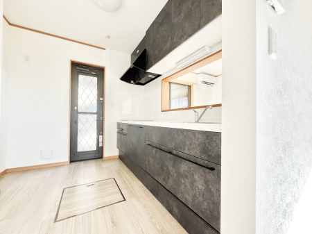 �L�b�`���@���������Ȃ��炲�Ƒ��Ƃ̉�b���y���߂�ΖʃJ�E���^�[�L�b�`��