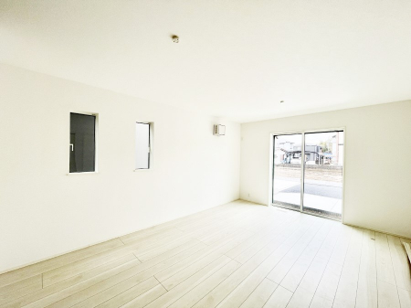 ���r���O�@�傫�ȑ����炽���Ղ�̗z���ƕ����������郊�r���O