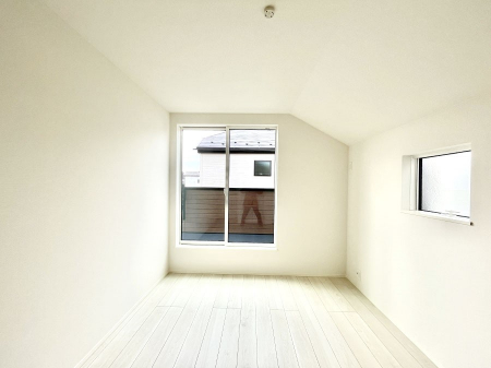 ���̑����ρ@�o���R�j�[���J�������v���X���Ă����m��