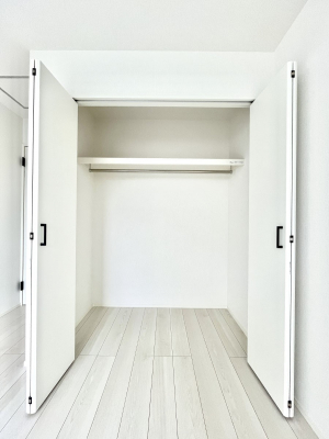 ���[�@�����Ղ�̎��[�X�y�[�X�ŉ��K�ɕ�点���� 