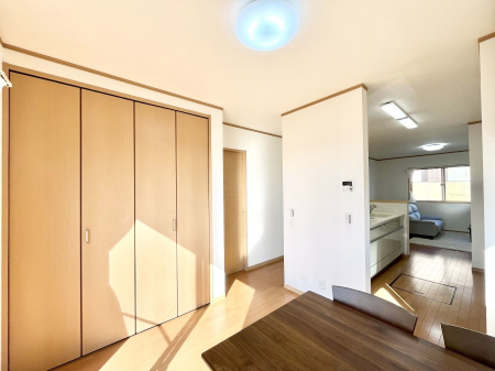 ���̑����ρ@�Ƒ������R�ƏW�܂�e���̃X�y�[�X�ɂȂ肻��