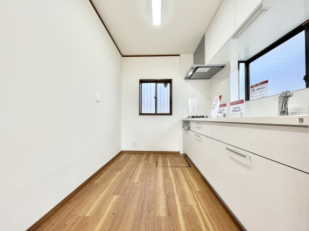 ���̑����ρ@�u�₩�ȕ����ʂ蔲����L�b�`���B��������̂Ŗ��邭���C�ɂ��𗧂��܂��B