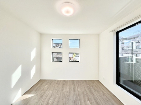 ���̑����ρ@���邢�o���R�j�[�T�C�h�ɗm����ݒu�B�ڊo�߂̗ǂ��Q���ɁB