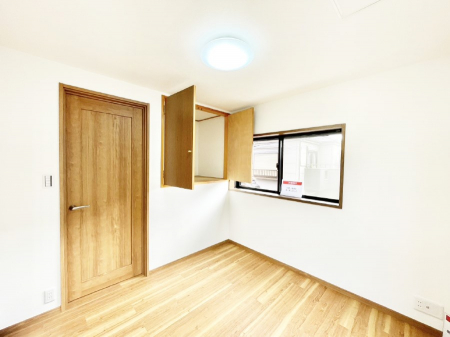 �Q���@�g���₷���`�Ńx�b�g��Ƌ�̒u�����ɂ����邱�Ƃ�����܂���B