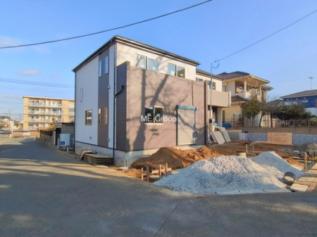 ���n�O�ώʐ^�@��A�������`Exterior�`�@�p�n�ɂ��z����E���ʂ��ǍD�I��ˌ��Ă̑傫�ȃ����b�g�́A�����B�́u�y�n�v���u���R�Ɂv�g���鎖�ł��B�K�[�f�j���O��c�h�x�C�Ԃ�o�C�N�̎�ȂǗl�X�ȗp�r�ŗ��p�ł��܂��B