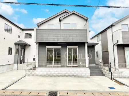 ���n�O�ώʐ^�@�������ꂽ�O�ρA�㎿�ȏZ��Ԃ��L���鎺���͉i�����S���ĉ߂�����Z���ł��B 