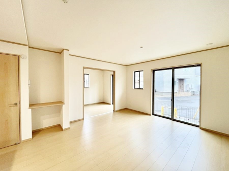 ���r���O�@�傫�ȑ����炽���Ղ�̗z���ƕ����������郊�r���O