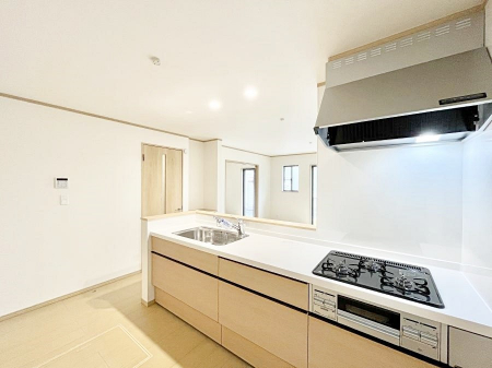 �L�b�`���@�J�E���^�[�z���Ɋy����������ׂ�B�����̂������������Ɣ��������Ȃ肻���ł��ˁB