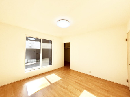 ���̑����ρ@�o���R�j�[���J�������v���X���Ă����m��