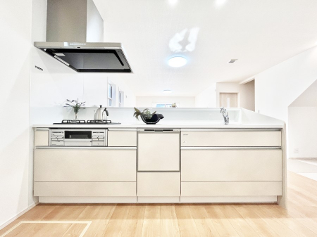 �L�b�`���@�������������I�ɁA�y�����I�V�X�e���L�b�`��