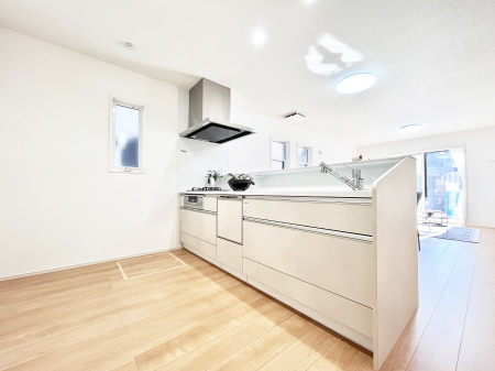 �L�b�`���@���������Ȃ��炲�Ƒ��Ƃ̉�b���y���߂�ΖʃJ�E���^�[�L�b�`��