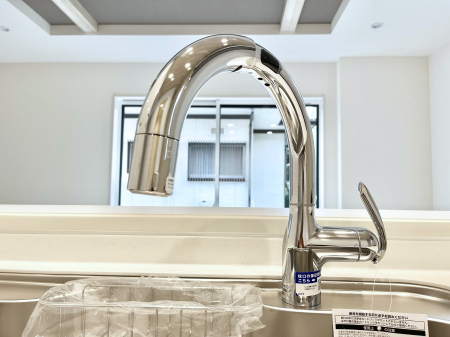 ���̑����ρ@�Z���T�[�Ɏ�������������œf���^�~�����ł���^�b�`���X�����B�򐅊�t���B