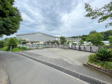 ���ӊ��@���w�Z 1300m �l�X���s�������w�Z