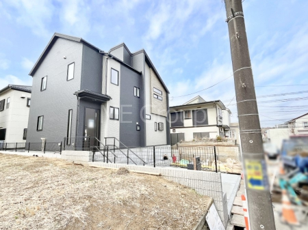 ���n�O�ώʐ^�@�O�ρ`Exterior�`�@�΂Ɍb�܂ꂽ�ՐÂȏZ��n�́A�L�т₩�ȃX���[���C�t�������Ă���܂��B�G�߂̈ڂ낢��g�߂Ɋ���������Ŏq��Ă���΁A���q�l�������Ƒf���ɐ������Ă����͂��ł��I