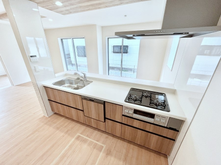 �L�b�`���@�����`Kitchen�`  ���r���O�����n����J�E���^�[�L�b�`���B  ���������Ȃ���Ƒ��ƃR�~���j�P�[�V�������Ƃ�邾���łȂ��A�傫�ȊJ���������邱�Ƃ��ł��܂��B  ���q�l�̐����������邱�Ƃ��ł��܂��ˁI