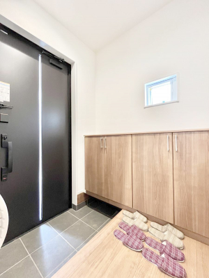 ���ց@�������P�������`Entrance�`�@���ւ͉Ƃ̊�Ƃ����܂����䂪�Ƃ̃Z���X�����肰�Ȃ����������閣�͂��錺�֑�����y���݂̈�B�A���x�ɉƑ����ق��Ƃł���S�n�悢��ԑ������؂ł��ˁ�  