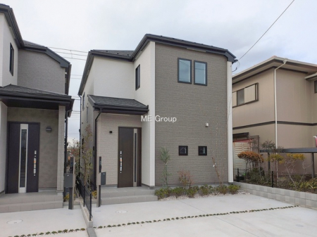 ���n�O�ώʐ^�@��A�������`Exterior�`�@��s���œ���̃X���[���C�t���΂Ɉ͂܂ꂽ�y�n�͓s��̌�����Y���ꂻ���B�l�G��ʂ��Ď��R�ƐG�ꍇ����X�|�b�g�����ӂɂ͐��肾������I