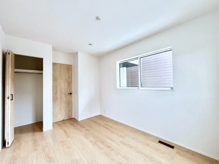 �q�������@�q�������ɂ��������߂Ȏ��[�X�y�[�X�����Ղ�̋���