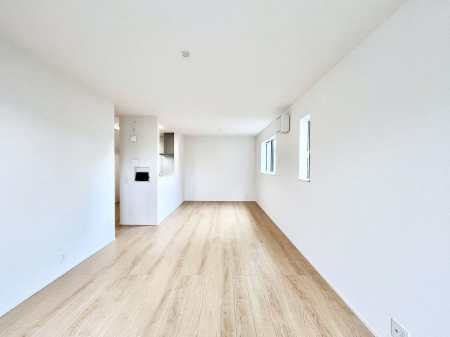 ���r���O�@�Ƒ��c���̎��Ԃ����������Ȃ��났�̃��r���O�_�C�j���O�B   