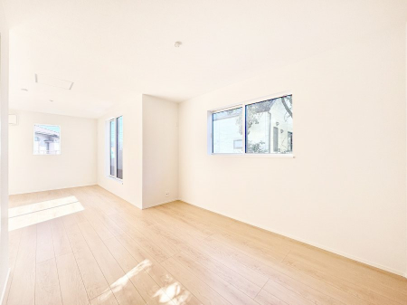 ���̑����ρ@�����`Bed Room�`�@���q�l�̐����ɍ��킹�ďZ�܂��̃��C�A�E�g���ς��܂��B�v�t���̃v���C�o�V�[���d��������A�����ɍ��킹�Ċ���x�b�g��z�u������B���������z���Ă̏Z�܂��I�т���؂ł��B