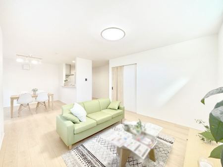 ���̑����ρ@�����`Living�`�@�����ɂ݂͂�Ȃ��W���A�H���Ɗy������b���n�܂�B�b�ɖ����ɂȂ肷���āA��������Y��锼�߂��ɂȂ��Ă��܂��B����ȑ��̊Ԃ̍K�������������Ă����ꏊ�ł��肽���B