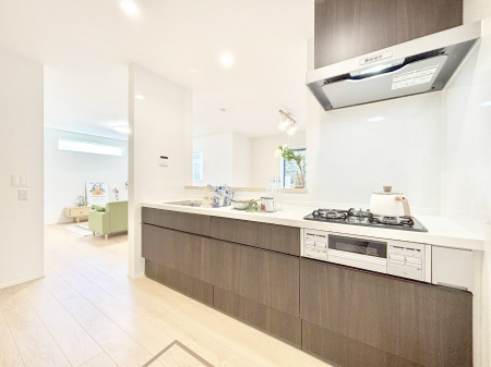 �L�b�`���@�����`Kitchen�`  ���r���O�����n����J�E���^�[�L�b�`���B  ���������Ȃ���Ƒ��ƃR�~���j�P�[�V�������Ƃ�邾���łȂ��A�傫�ȊJ���������邱�Ƃ��ł��܂��B  ���q�l�̐����������邱�Ƃ��ł��܂��ˁI