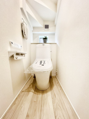 �g�C���@�������P�������`Toilet�`�@�������̂��鐅����g�C���̓E�H�V�����b�g�t���ł����g�C���͖����g�킴��𓾂Ȃ����́B����������ۂ������ł��ˁB�g�C����2��������̂Œ��̍��G���ɕ֗��ł��I