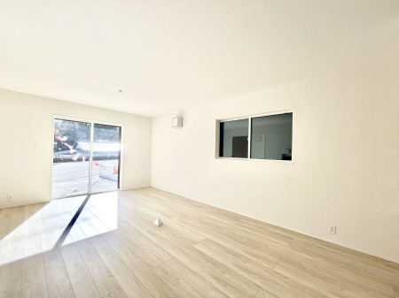 ���̑����ρ@���邢�z���������A�����̕��͋C�ɖ��������_�C�j���O�B   