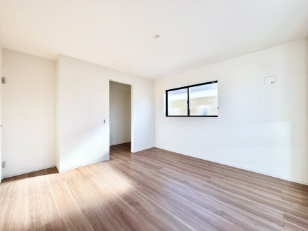 �Q���@�E�H�[�N�C���N���[�[�b�g�����邨�����B�G�߂��Ƃ̓���ւ����s�v�ŕ֗��ł��I