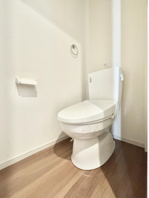 �g�C���@�E�H�V�����b�g�t���g�C����1�K��2�K���ꂼ��ɔz�u����Ă��ĂƂĂ��֗��ł��B 